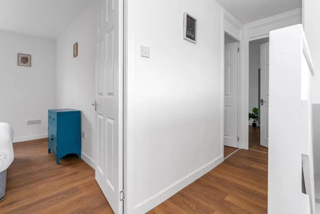 Cheerful Stays - Livingston - 4 Bedroom 3 Bath Home