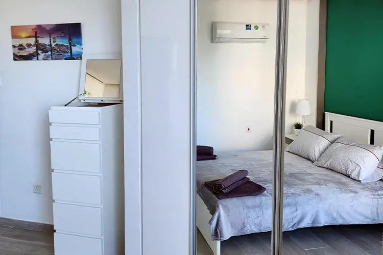 Merab Holidays Apartment Sunorama Beach Gardens 402