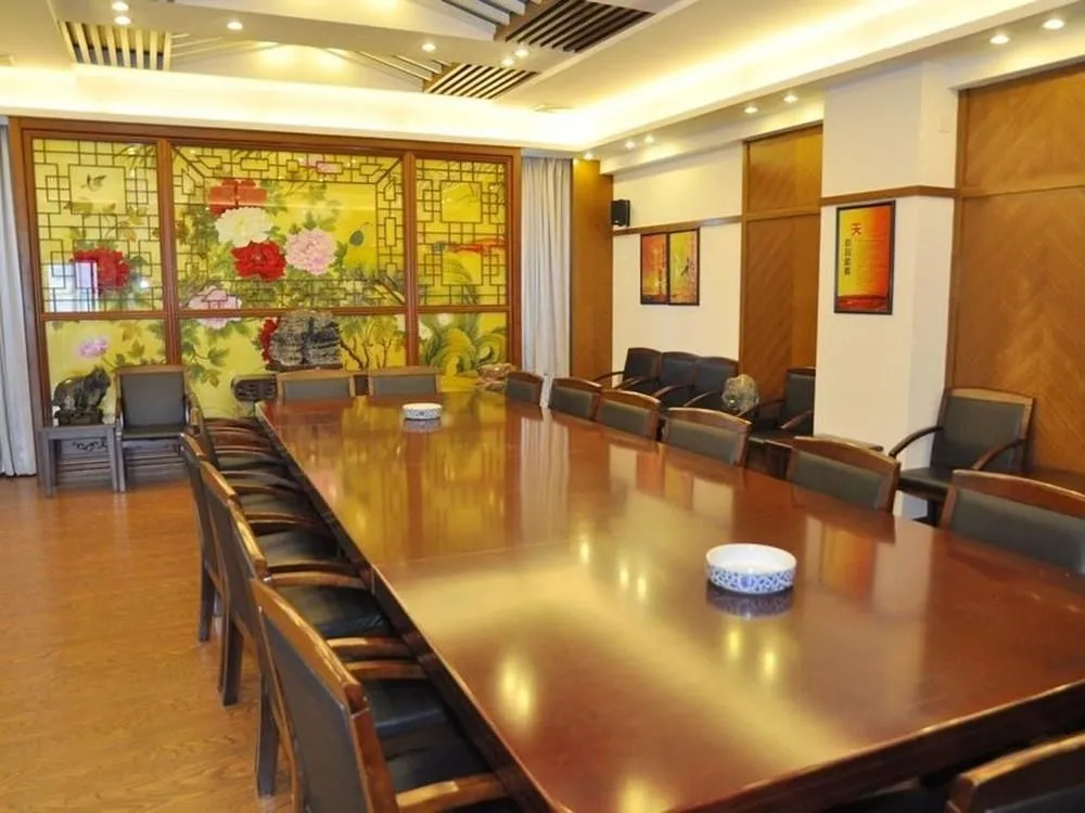 Pingmenlou Hotel (Suzhou Railway Station North Temple Tower)(平门楼宾馆(苏州火车站拙政园店))