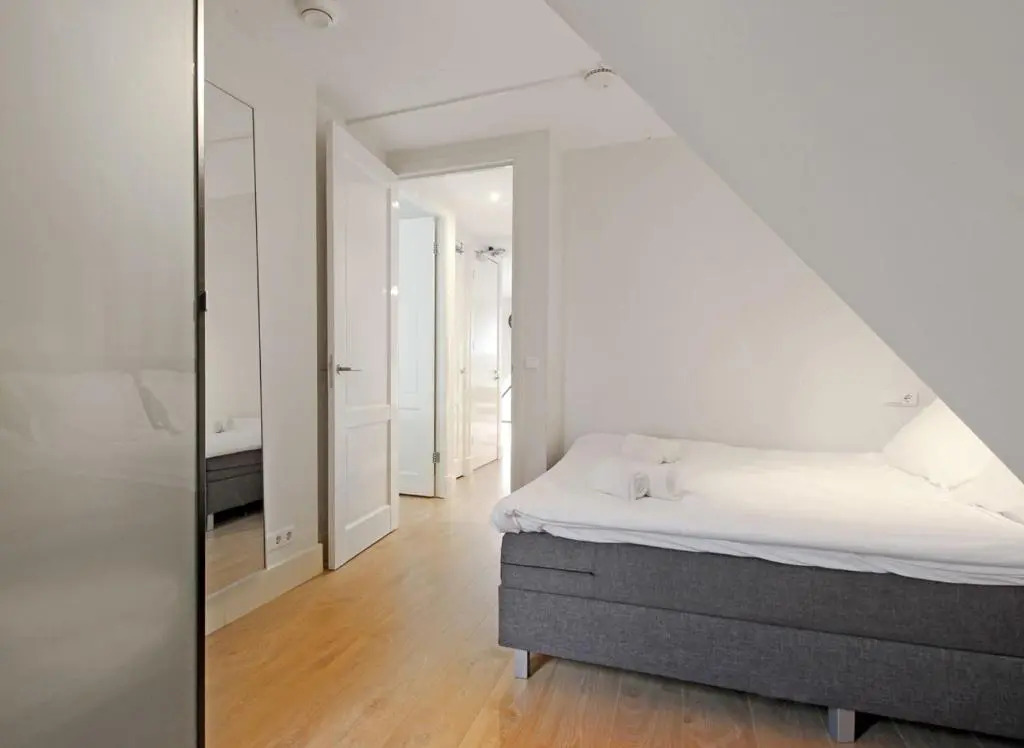 2 bedroom loft near Rijksmuseum