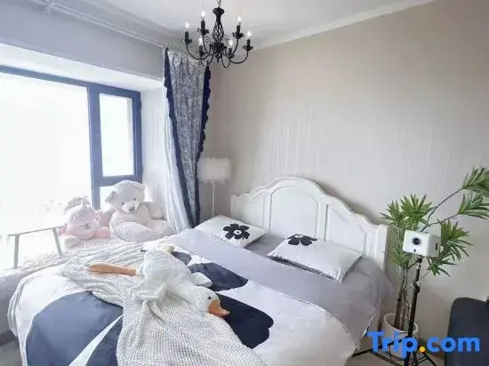 Shiyi Seaview Homestay (Dalian Lvshunkou Huafa New Town Branch)