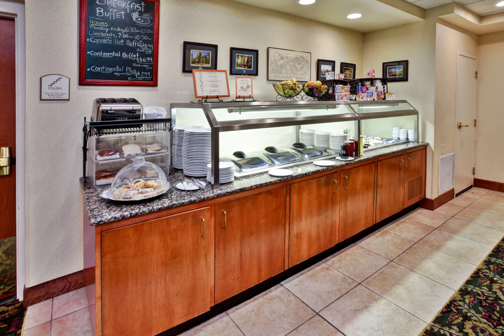 Holiday Inn Hotel & Suites Ann Arbor University of Michigan Area by IHG