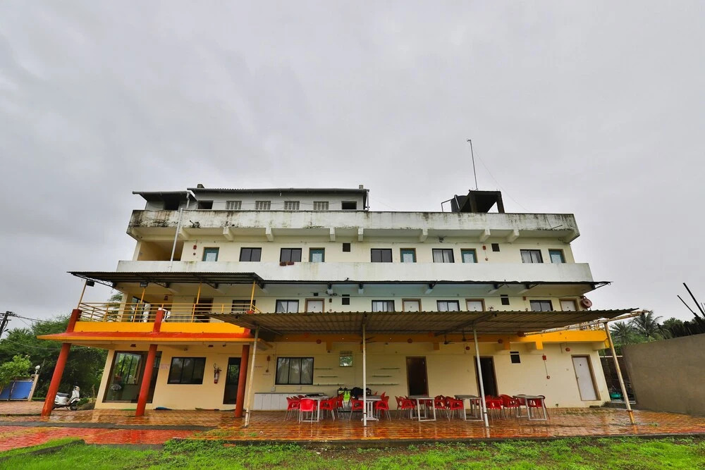 OYO 15918 Hotel Silent