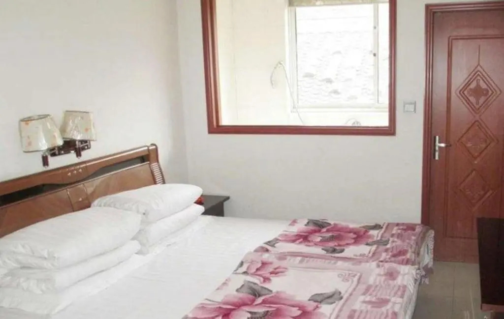 Xinlong Hotel