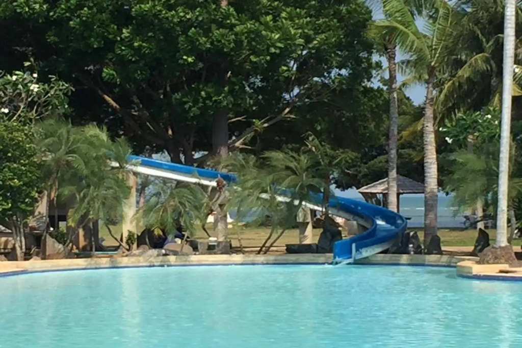 Rockgarden Beach Resort