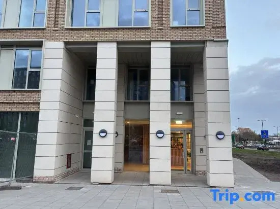 Stylish apartment in central Birmingham, with Parking
