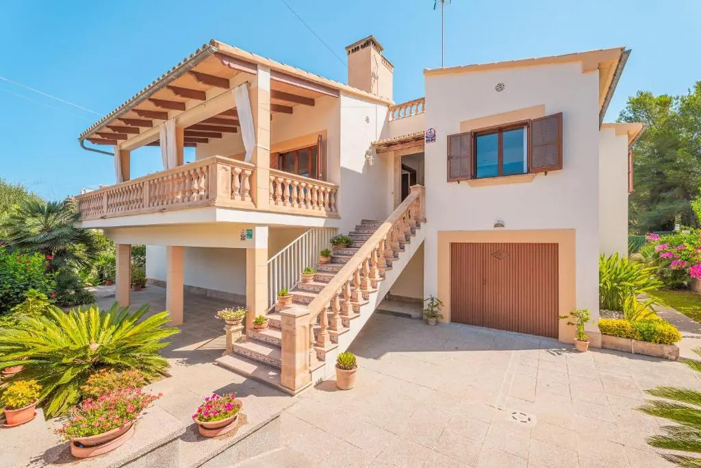 Villa Tacaritx