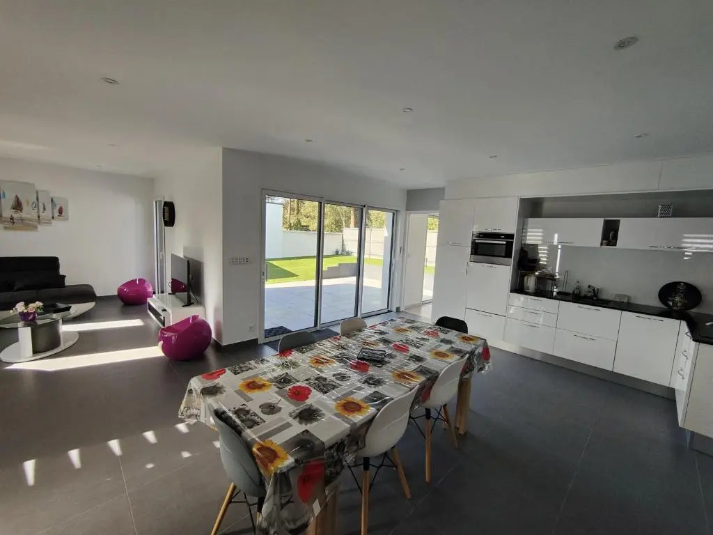 Maison Saint-Hilaire-de-Riez, 4 pièces, 6 personnes - FR-1-91-117