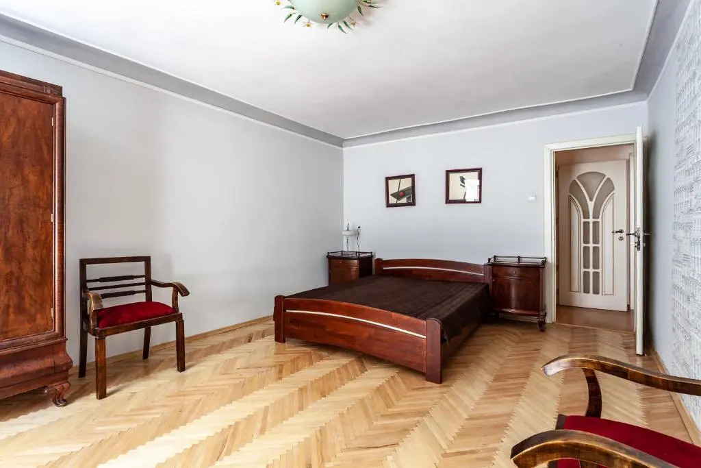 Four bedrooms apartment in the heart of Lviv