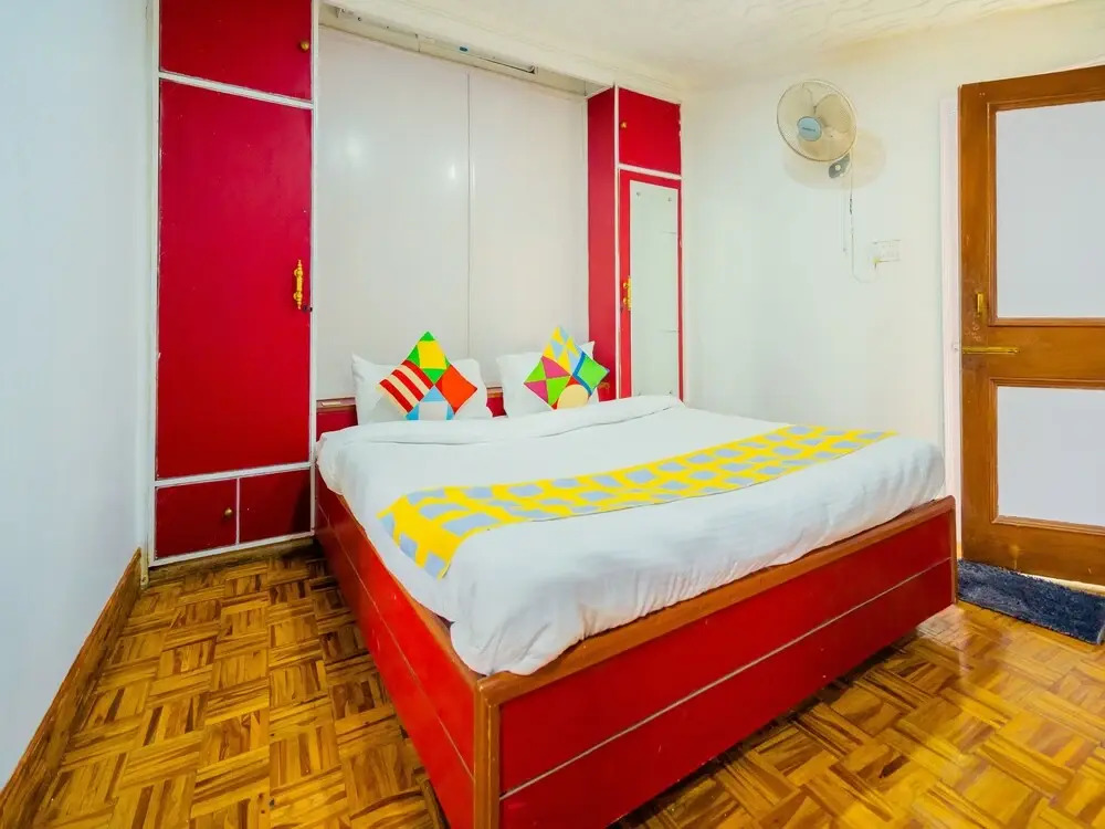 Home Royal Wood by OYO Rooms