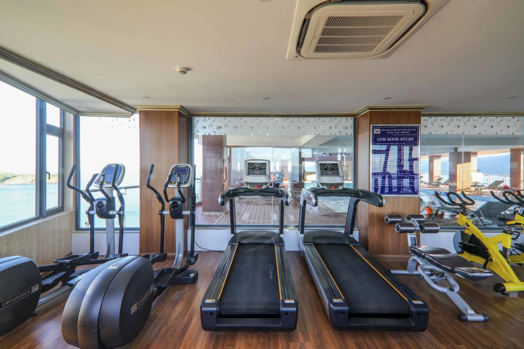 Huong Viet Hotel Quy Nhon - Beachfront