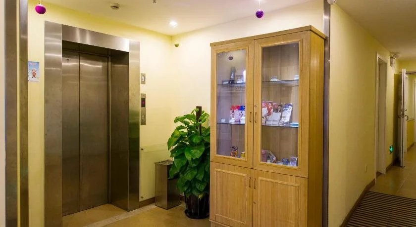 Home Inn Chengdu Jichang Road