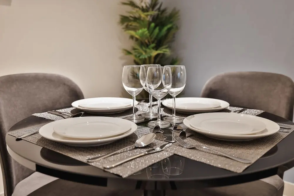 Luxury Apartments Business Bay Gym-Pool-Parking by Sojo Stay