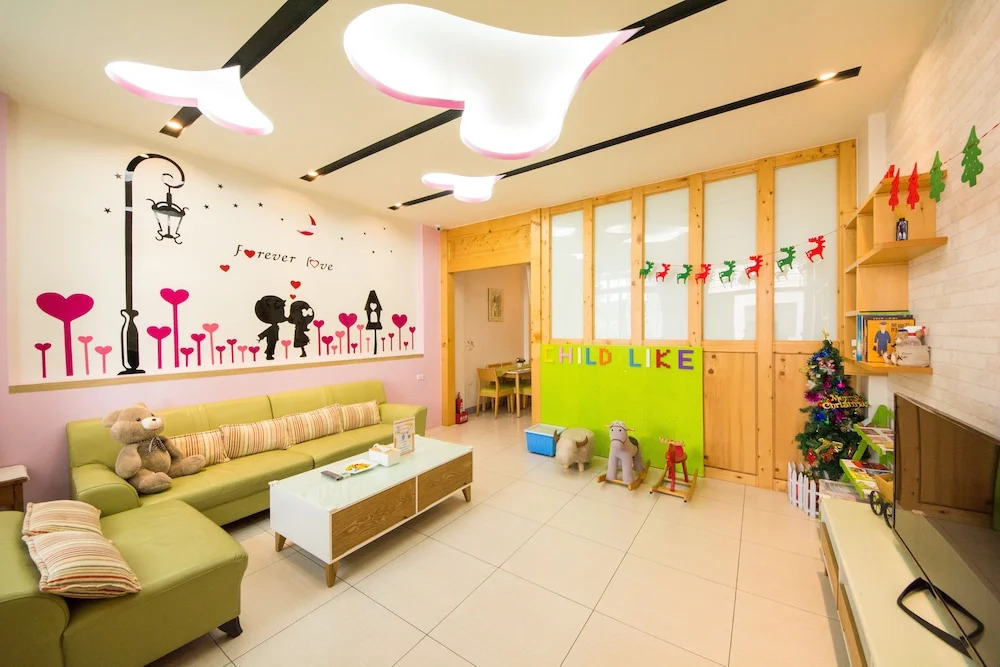 Childlike B&B