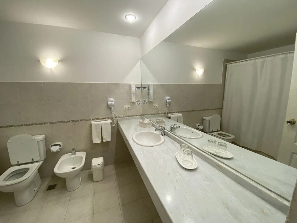 Hosteria Puertas Del Sol by Visionnaire