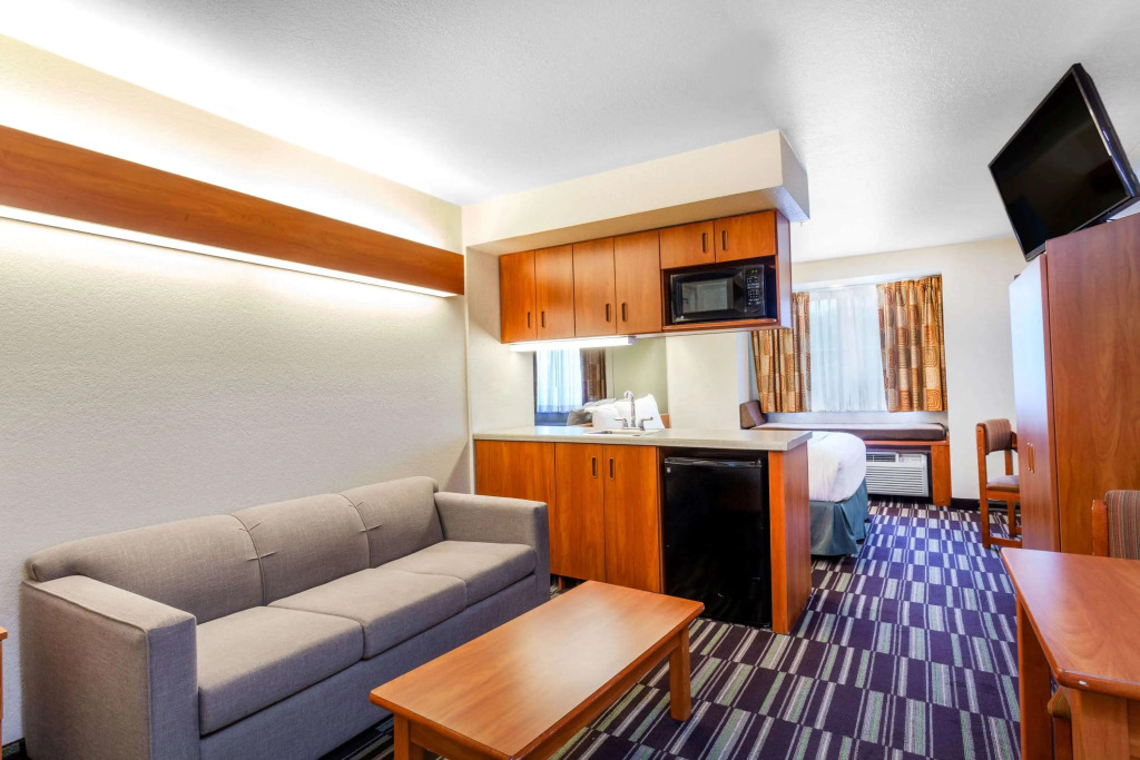 Microtel Inn & Suites by Wyndham Gulf Shores