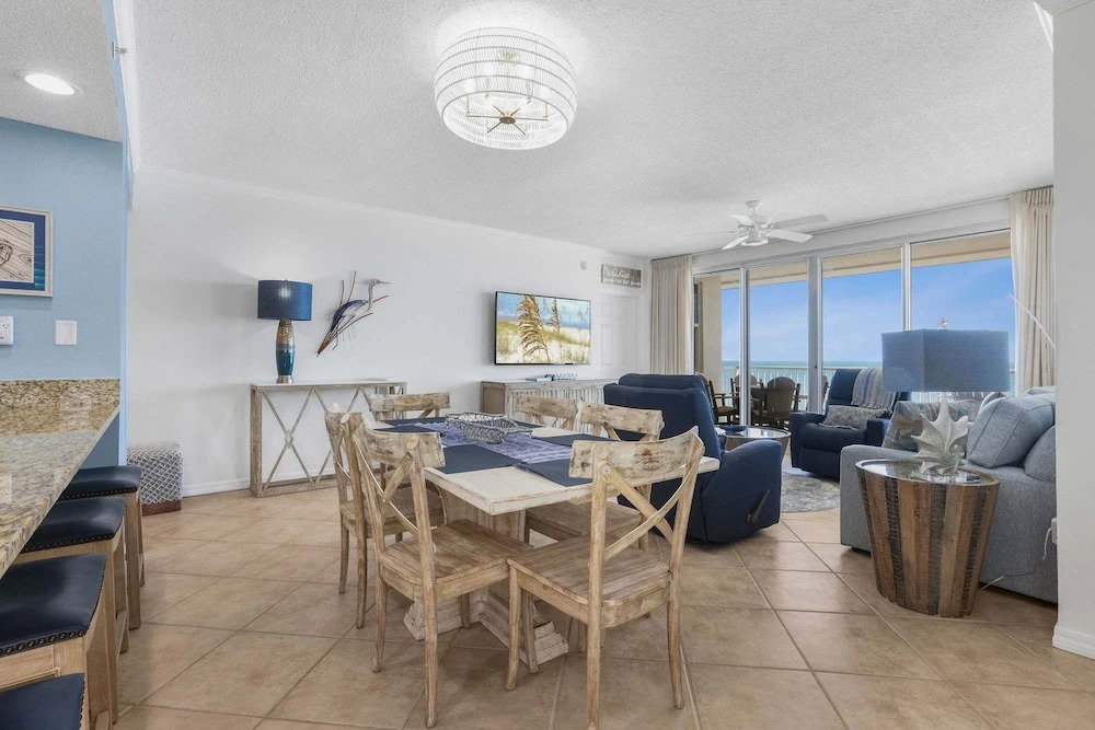 Emerald Key 603 Beachfront Balcony 6th Floor Corner Unit
