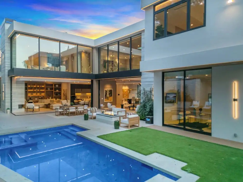 Hutton Modern