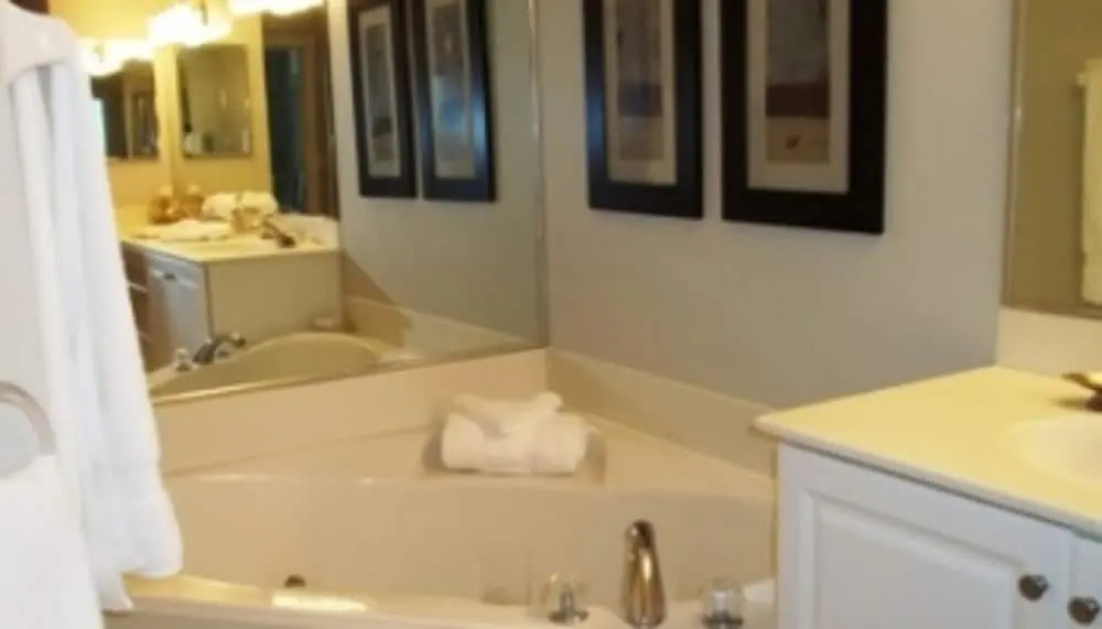 Gorgeous Ocean Views - 2 Br 2 BA - Di Mucci Towers Ten 1902