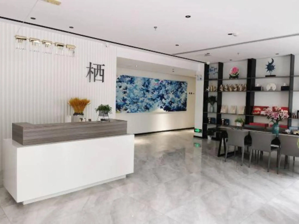 Luoyang 24h qixijia Hotel