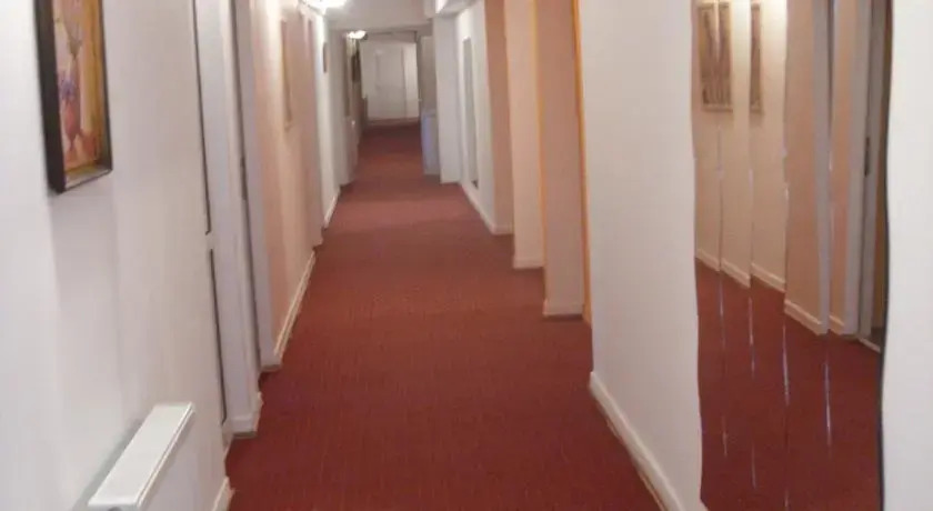Hotel Elegance Express