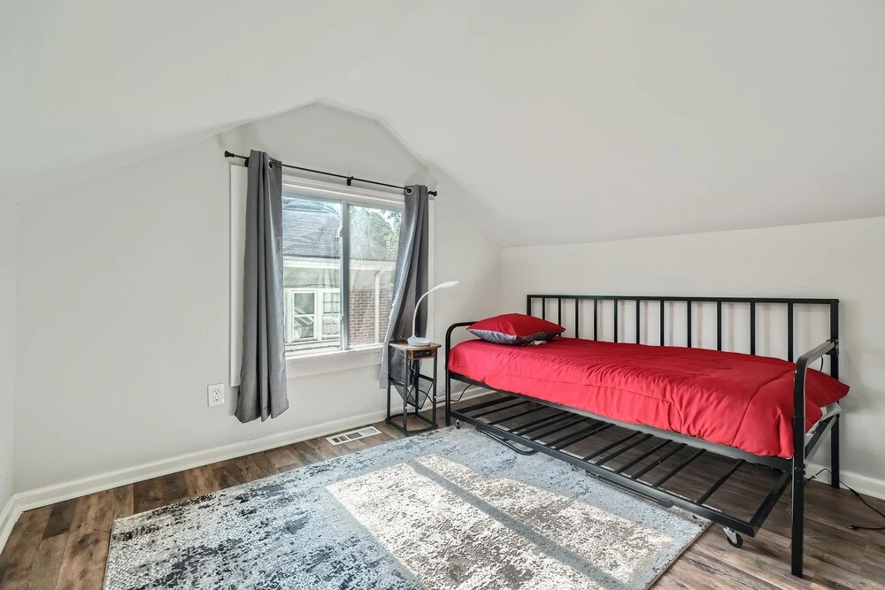 Lakewood Heights Comfort & Cozy