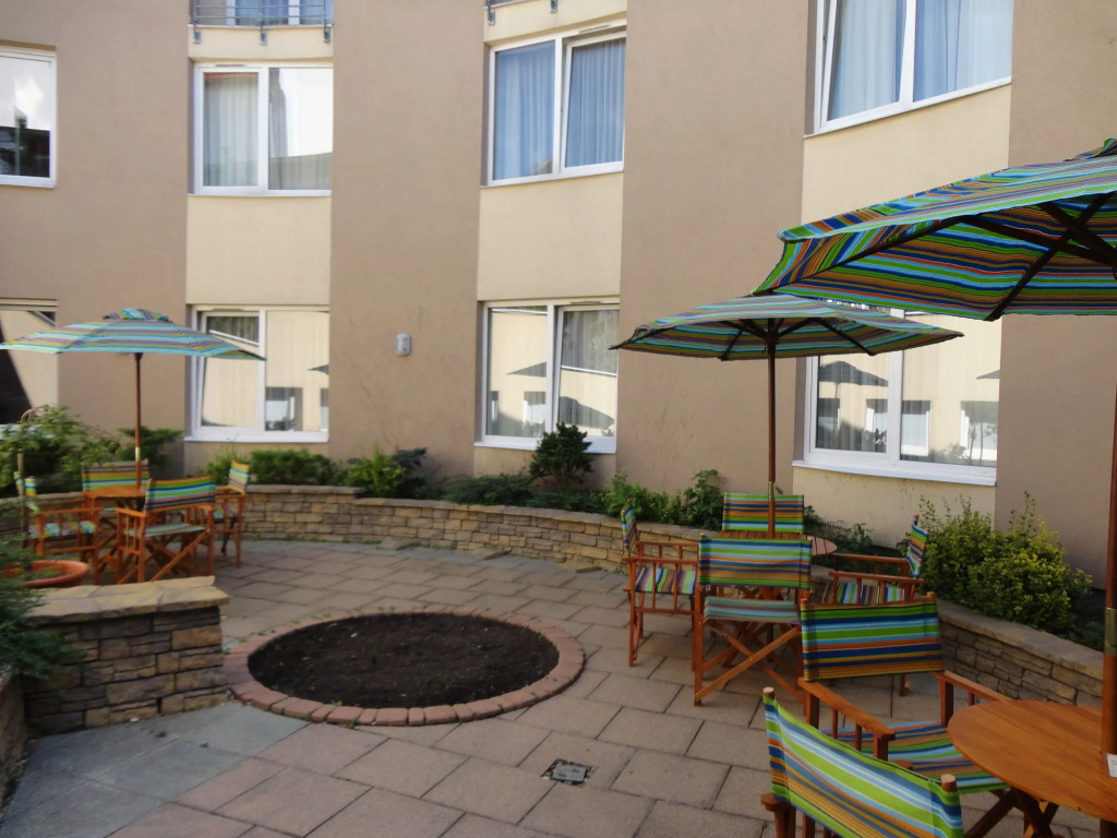 CE Plaza Hotel