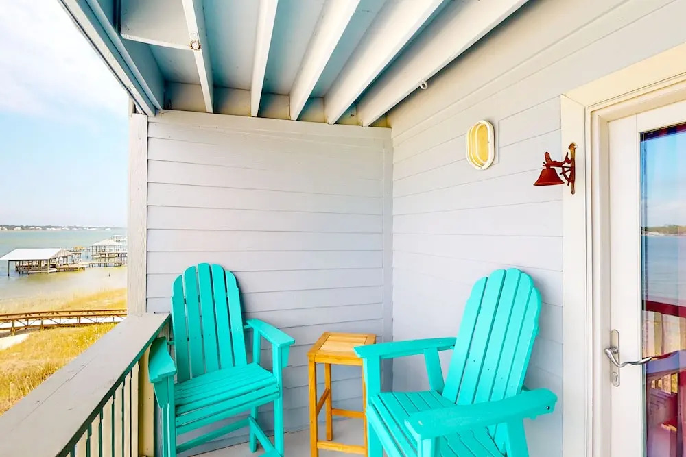 Summer House West C202