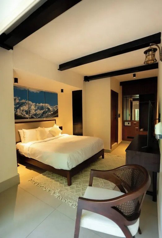 The Big Bridge- A Boutique Hotel On A Bridge