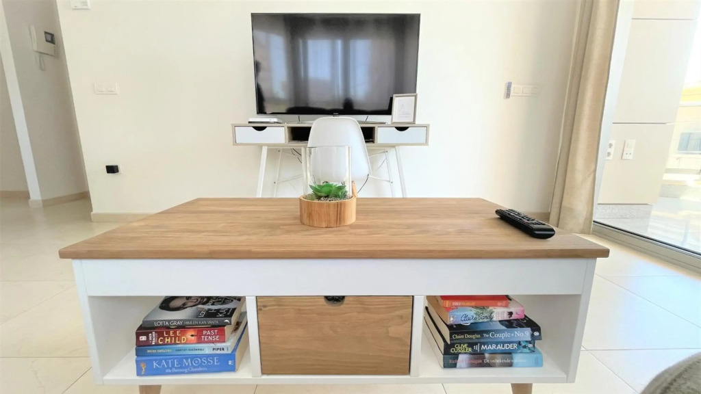 Front Sun Beach Apartment