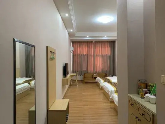 Ruili Xingyi Business Hotel