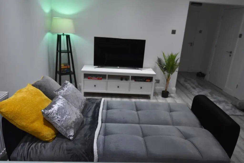 Cozy! 2-bedroom Exclusive Apartment near Bristol City Centre Easton Speedwell sleeps upto 6