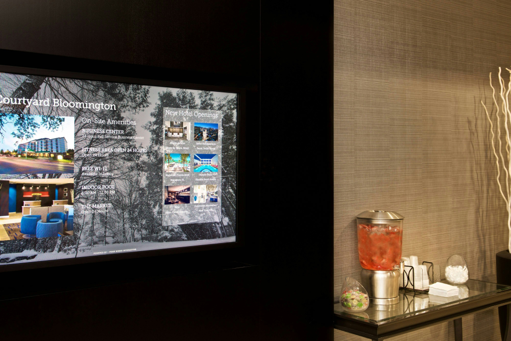 Courtyard by Marriott Bloomington