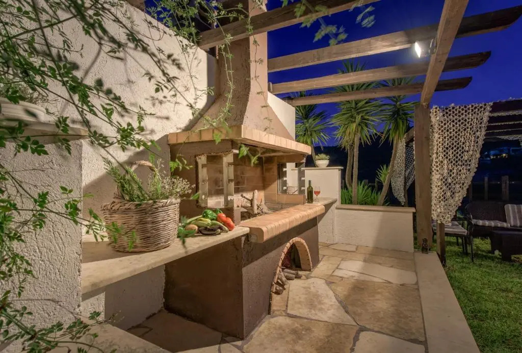 Limneon Villas