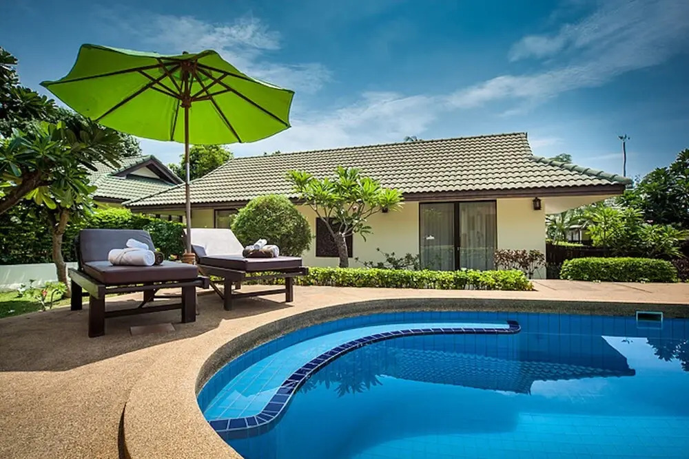 8 Bedroom Twin villas on Samrong Bay beach front resort