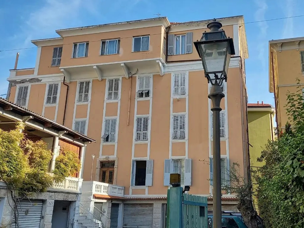 Garibaldi 111