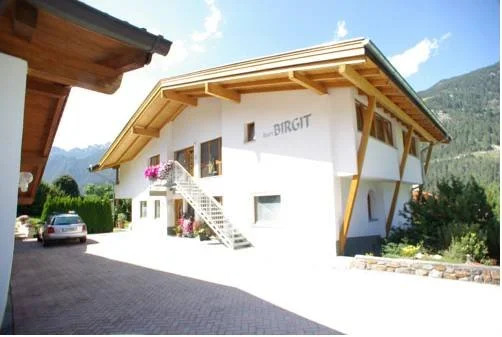 Apart Birgit