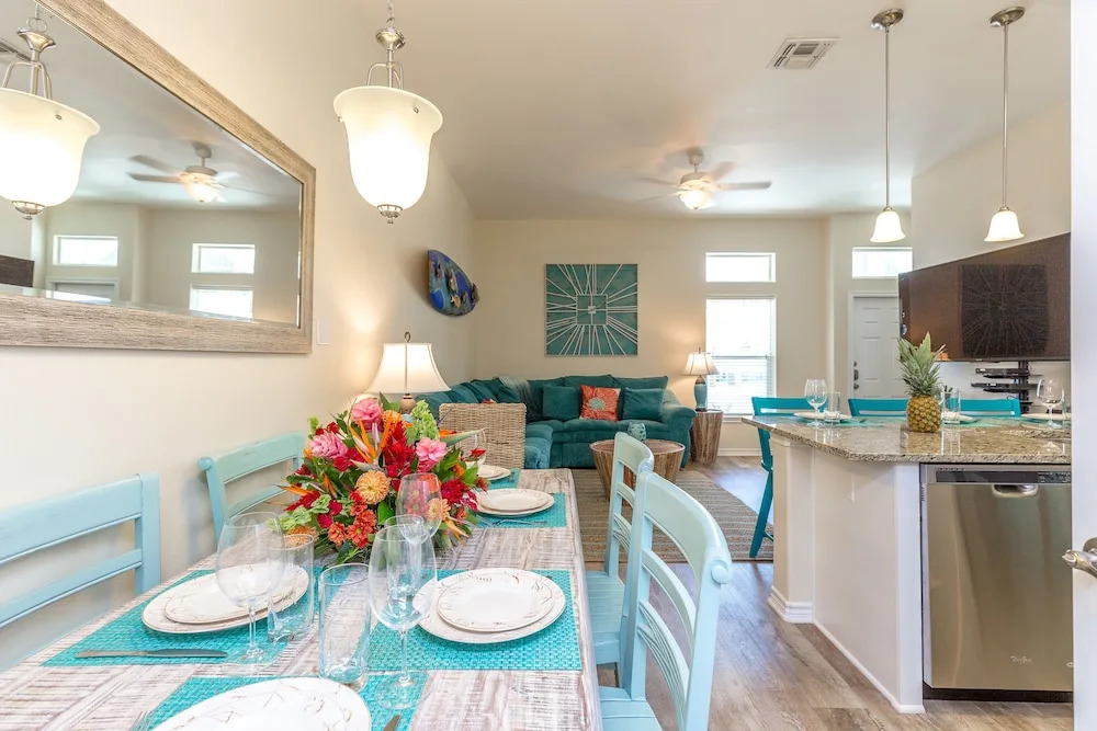 Oceanview End Unit Townhome by RedAwning