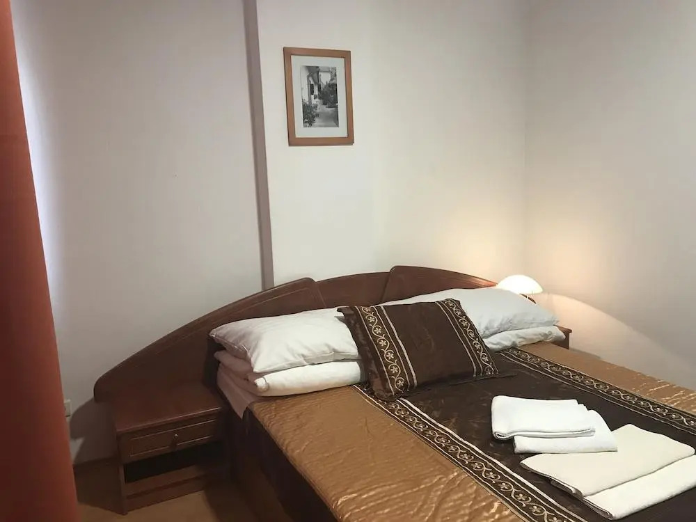 Hotel Nostalgia