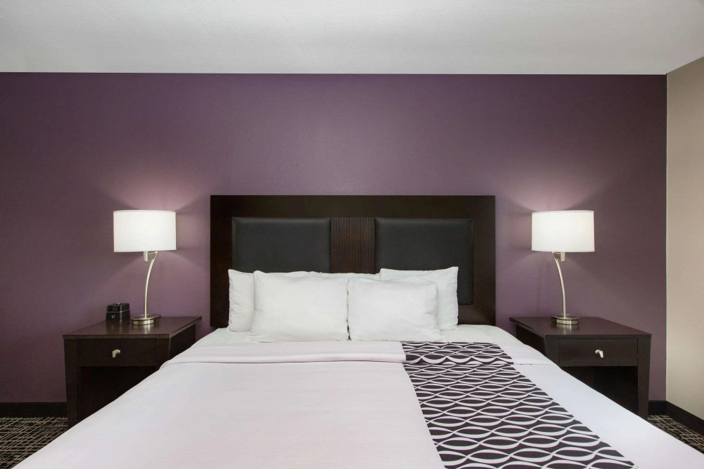 La Quinta by Wyndham Blue Springs