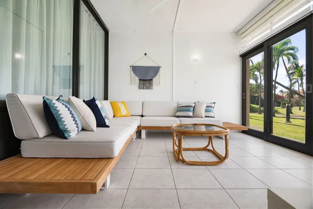 Coastal Living With Golf Course Vistas Otium