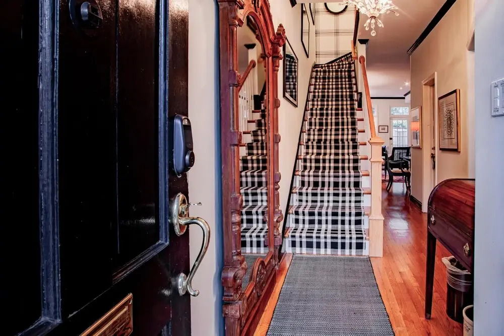 Heart Of Capitol Hill Row House Luxury & Location