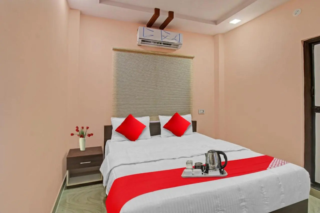 Hotel O Raj