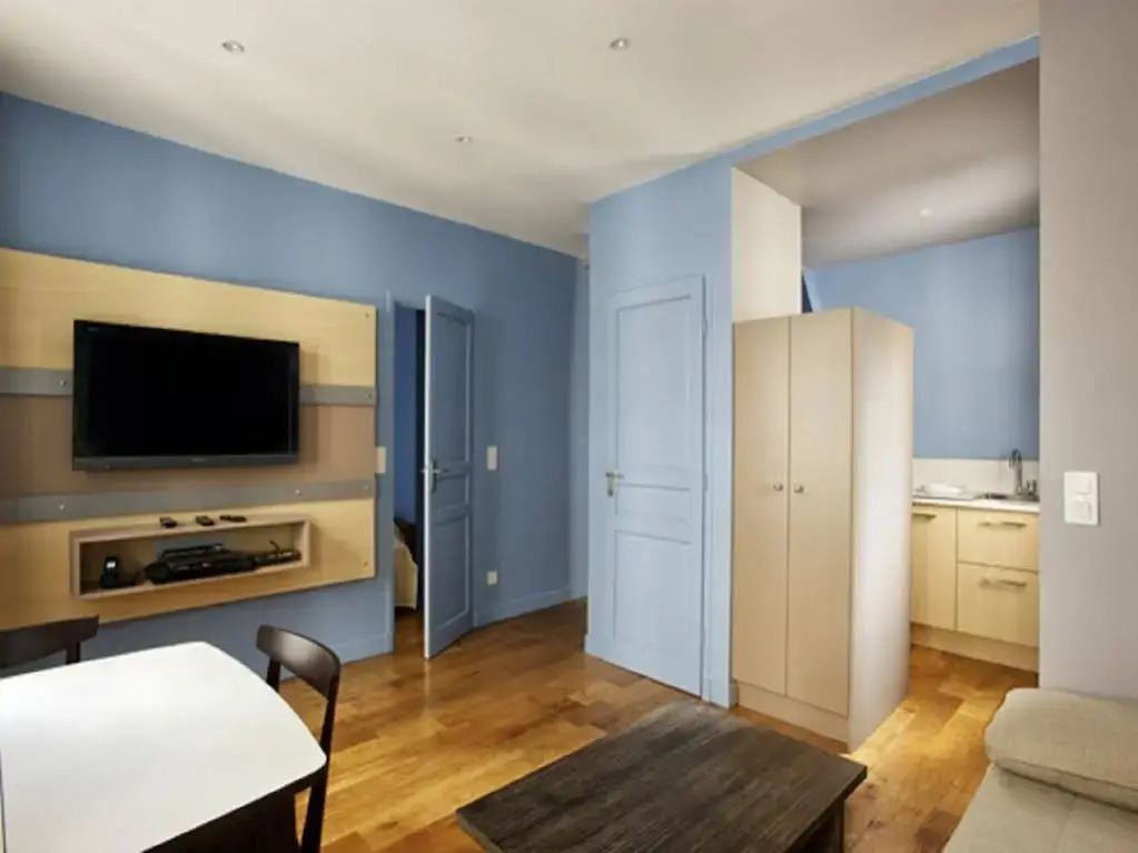 My Flat in Paris - 16th