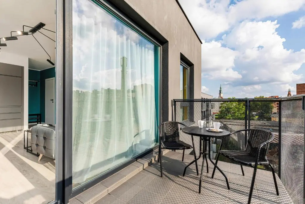 Modern City Center Apartments by Noclegi Renters
