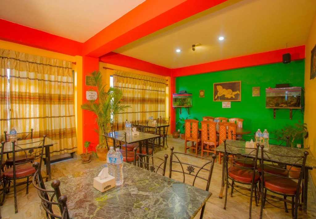 OYO 240 Hotel Aagan