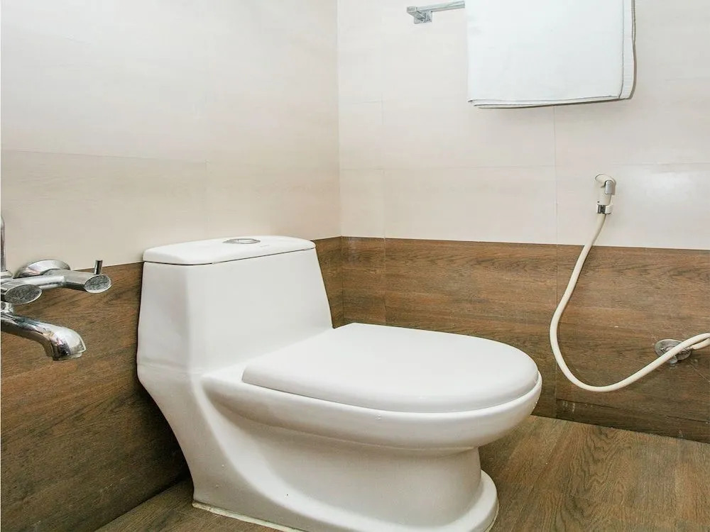 OYO 2323 GS Suites