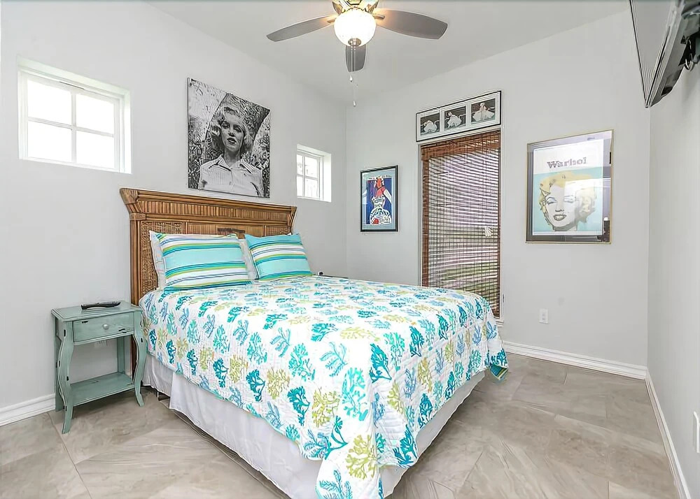 Beach Side - 5 Br Home