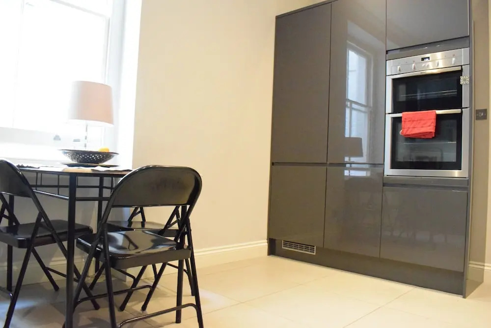 Modern 2 Bedroom Home in Chelsea