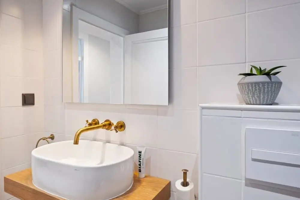 Bella Vista - Modern Classic in Heart of City